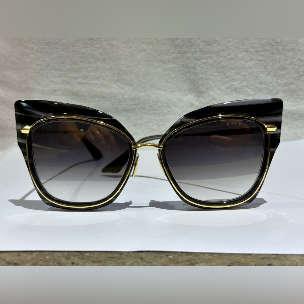 Dita Story Sunglasses. Work to the Grammies!